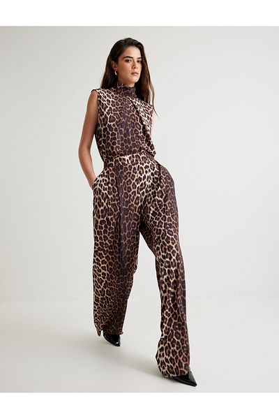 Koton Bluză fără mâneci cu imprimeu leopard, cu guler ridicat și detaliu cu pliuri