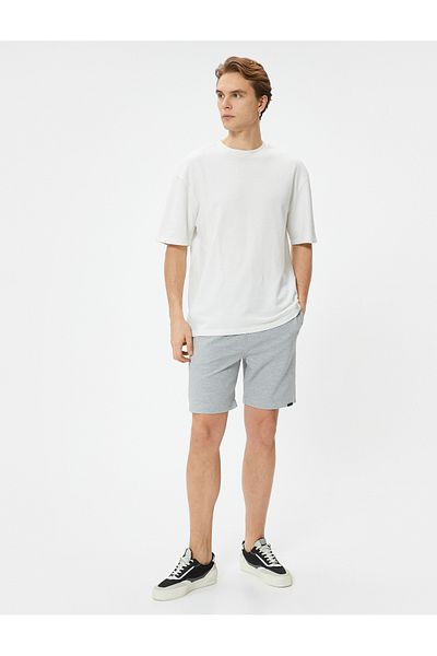 Koton Bermudashorts mit Label-Print, Schnürung an der Taille, Taschendetail