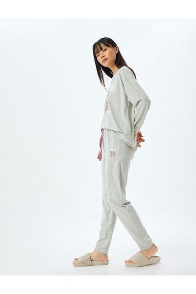Koton Langarm-Strickpyjama-Set – T-Shirt und bedruckte Unterseite