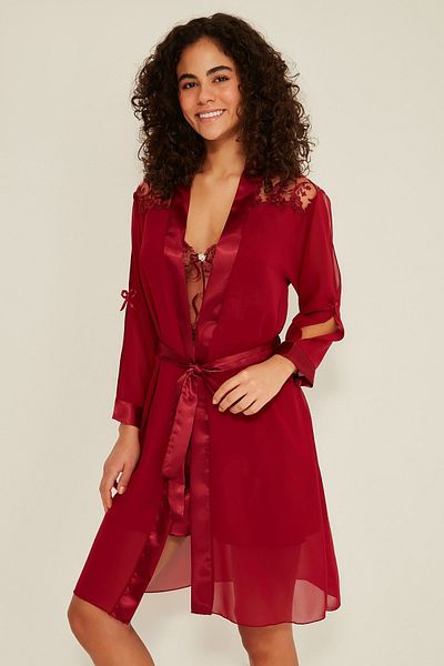 C&City 047 Damen-Nachthemd-Morgenmantel-Set aus Satin in Weinrot