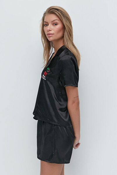 C&City Set de pijamale din satin brodat cu mânecă scurtă 033 negru