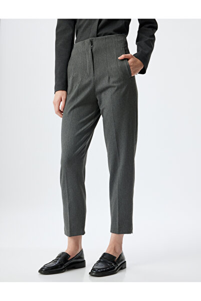 Koton Kalhoty Slim Fit s krátkým nohavicím a kapsou s vysokým pasem Carrot Cut