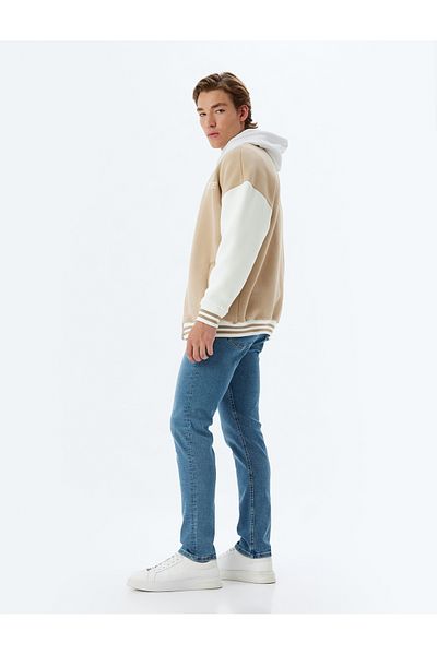 Koton Slim-Fit-Jeans mit geknöpfter Tasche, Standard-Taille – Brad Jean