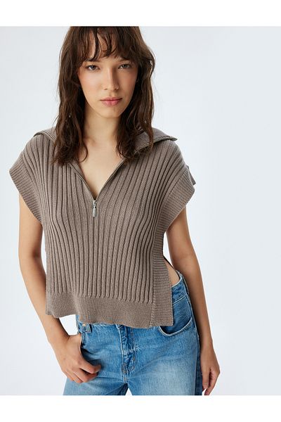 Koton Half Zipper Detailed Stand Collar Knitwear Crop Sweater