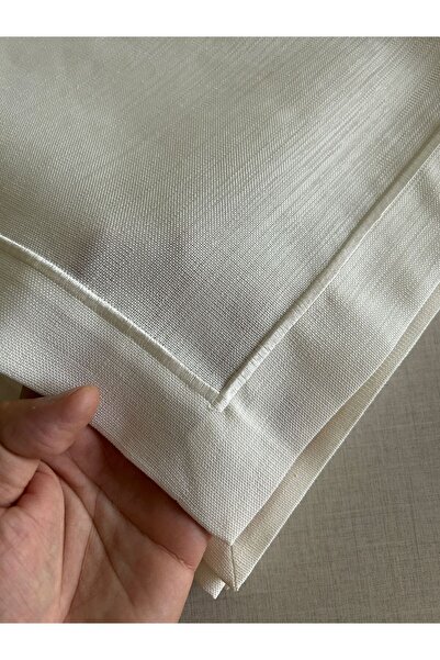 Valerium Piko Striped Tablecloth Set + 6 Napkins + 1 Runner