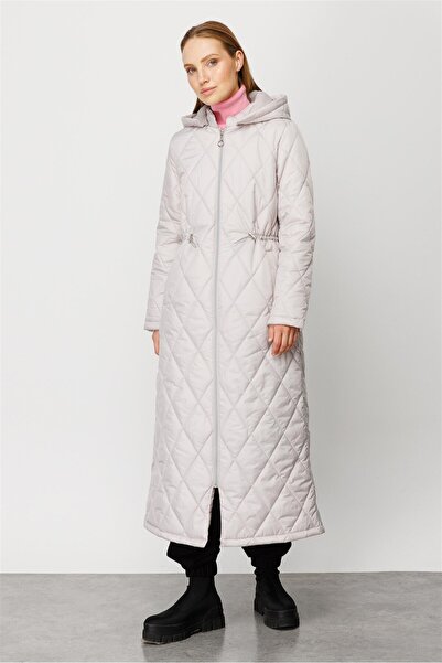 Micca Yanı Çizgi ve Aksesuar Detaylı Extra Spor Kapitone Manto-Gümüş