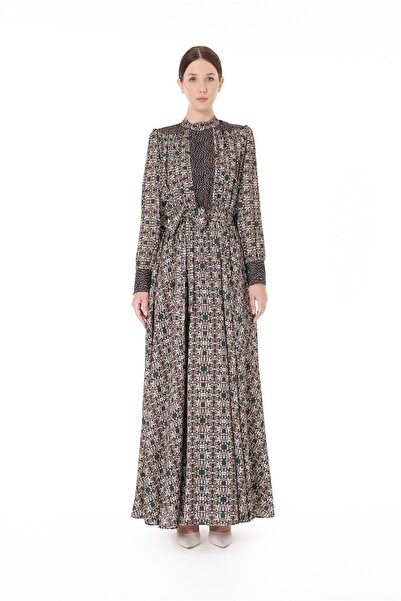 miha Hicran Önal فستان طويل بتفاصيل شريطية باللون الأسود