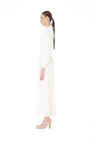 miha Hicran Önal LACE GARNI PLEATED LONG DRESS Ecru