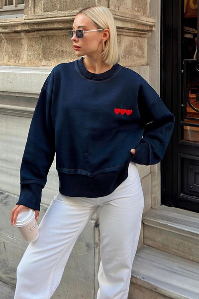 Swist Navy Blue 3 Heart Printed Piş Stitching Women's Crop Sweatshirt