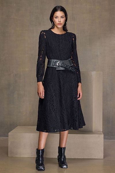 UPGRADE Rochie neagra din dantela