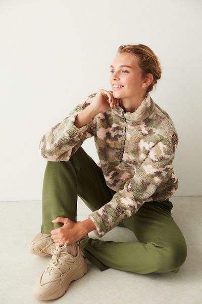 Penti Multicolored Printed Sherpa Top