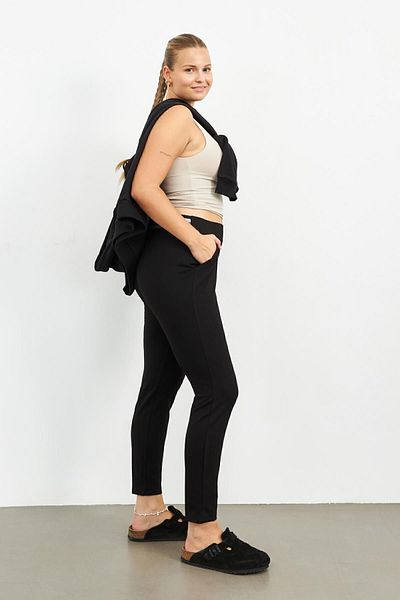 Curly NEW BLACK STEEL KNITTED SLIM TROUSERS