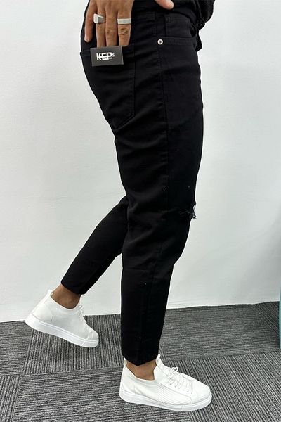 MADZEYMODA Мъжки скъсани черни дънки с модел на гадже KE-283