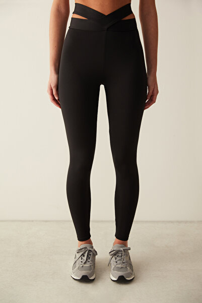 Penti Siyah Yüksek Bel Cut Out Detaylı Bilek Boy Tayt