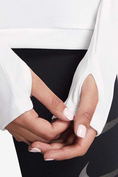 Nike تي شيرت نسائي من Dri-Fit Swoosh Run 1/4-Zip للجري بطبقة متوسطة وأكمام طويلة