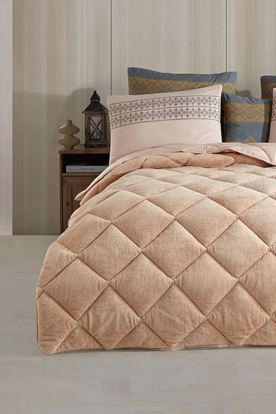 Otelonia Wellsoft King Size Quilt Set - with 2 Pillowcases