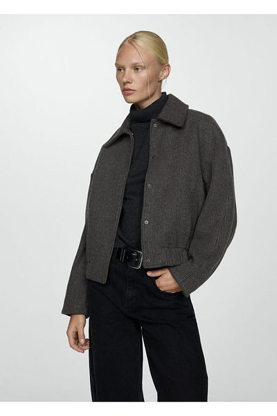 MANGO Woman Strickjacke mit Taschen