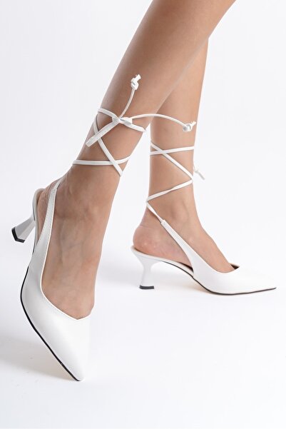 Ayakkabı Podyumum "NALAN" جلد أبيض بمقدمة مدببة وظهر مفتوح وربطة عنق مفصلة وك...