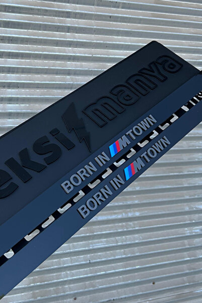 Pleksimanya Born In M Town Takmatik Pleksi Plakalık