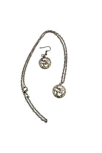 Ororabutik Bronze Color 22mm Bow Sign Figured Necklace and Earring Set