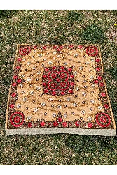 Hasyılmaz El İşi Otantik İşlemeli Boncuklu Taşlı Kadife Masa Örtüsü 96x103cm 015