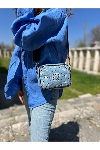 Wagna Nakış Detaylı Mini Denim Bandana Çanta - Ayarlanabilir Askılı, El Ve Omuz Çantası