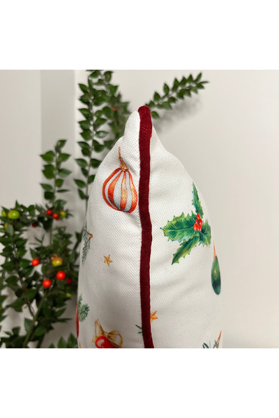 DECO Burgundy Corded Merry Christmas Slogan Decorative Throw Pillow Cover