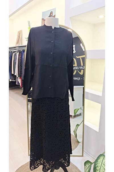 Invee Black Lace and Guprulu Invee Suit 7008