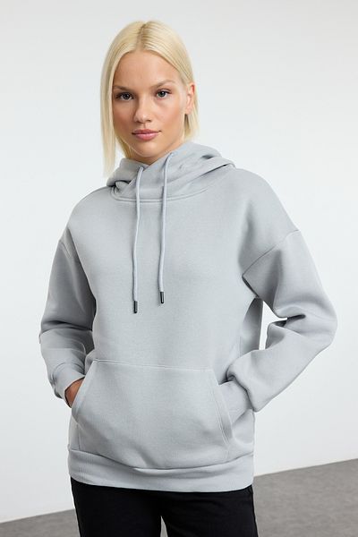 Trendyol Collection Oversize Gray Fleece Knitted Sweatshirt - Collar Detail and Kangaroo Pocket Twoaw25Sw00203