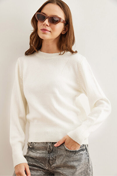 Olalook Women's Ecru Crew Neck Soft Textured Basic Knitwear Sweater Kzk- 19000845