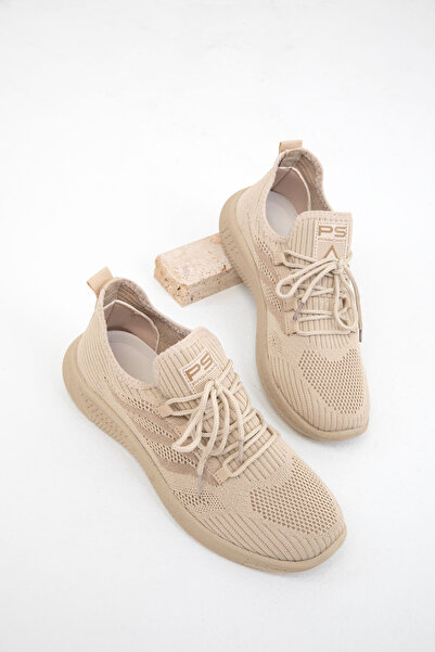 SOHO Bézs színű női tornacipő 18833