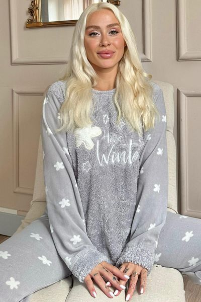 Pijamaevi Σετ γυναικεία βελούδινη πιτζάμα σε γκρι Hello Winter Pattern