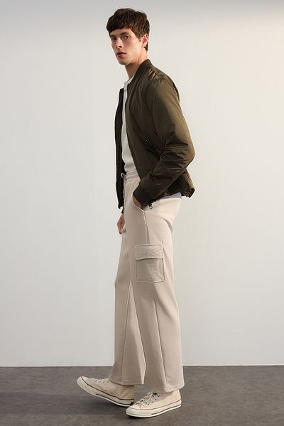 Trendyol Collection Φαρδύ διχτυωτό παντελόνι Mink Color με τσέπες Cargo, Limited Edition TMNAW25EA00026