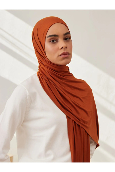 Femple Modest شال جيرسي فاخر |   اللون: برتقالي محروق |   الحجم: 180x70 سم | ...