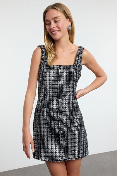 Trendyol Collection Schwarzes, gewebtes kurzes Abendkleid aus Tweed für die Nacht, Abschlusskleid TPRAW25EL00076