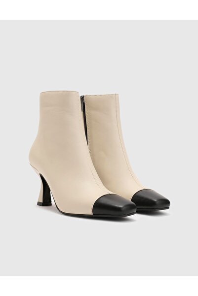 İLVİ Efisio Hakiki Deri Kadın Siyah Topuklu Bot