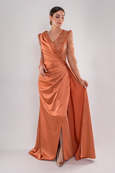 Genel Markalar 486 Payetli Tül Kol Kruvaze Yaka Drapeli Uzun Saten Elbise