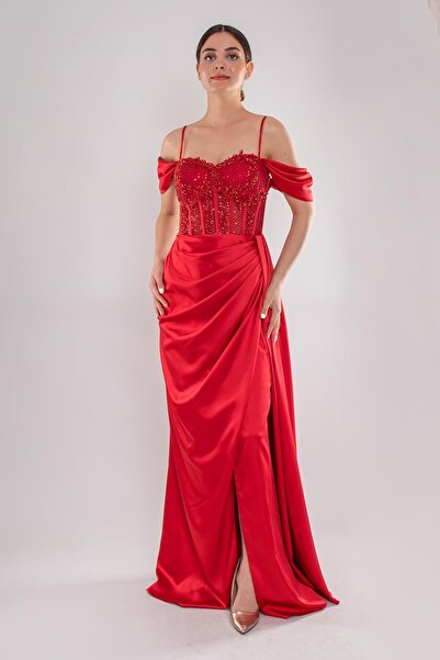 Saygın Giyim 437 Göğüs Dantel İncili Yırtmaçlı Uzun Saten Elbise