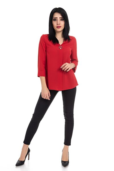 AYHAN 81285 Креп блуза с три четвърти ръкав и брошка