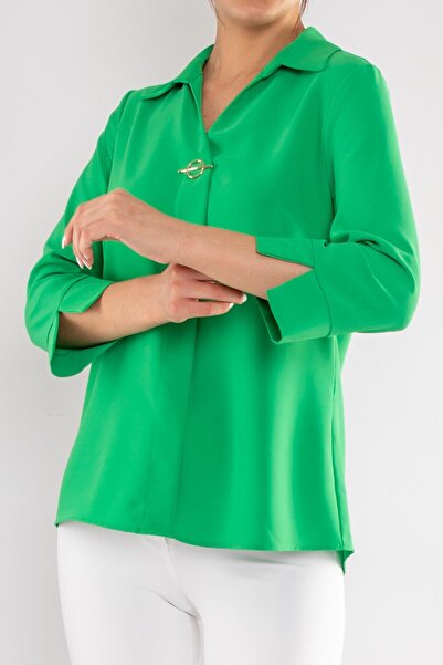 AYHAN 81285 Three-quarter Sleeve Crepe Blouse with Brooch