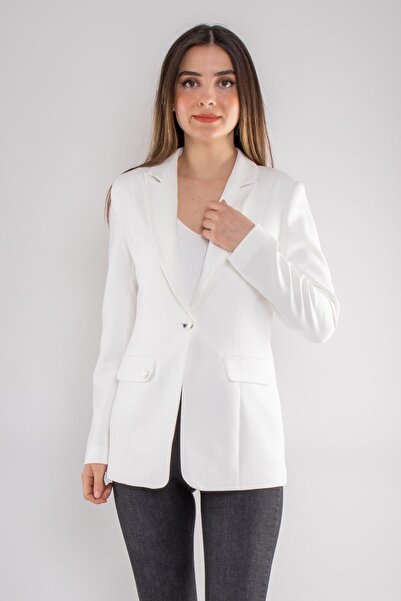 İzzet Candan 1942 Tek Düğme Cep Broşlu Kapaklı Kadın Ceket