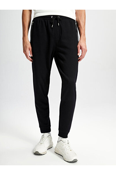 LC Waikiki Λαμπερές επιλογές από το Shining Store | Ανδρικό αθλητικό παντελόνι Standard Mold