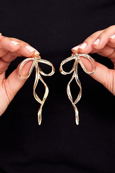 Elika Silver Women's Flashy Bow Model Earrings