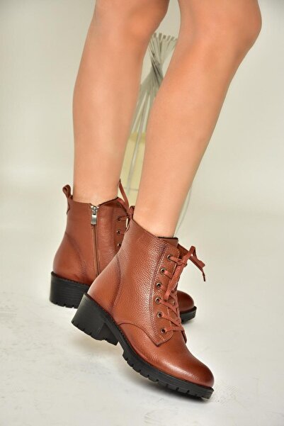 Fox Shoes r 555054103   Cizme de damă cu toc mic din piele naturală maro