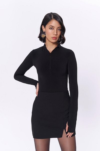 Quzu Snap Blouse with Zipper Detail on the Collar Black