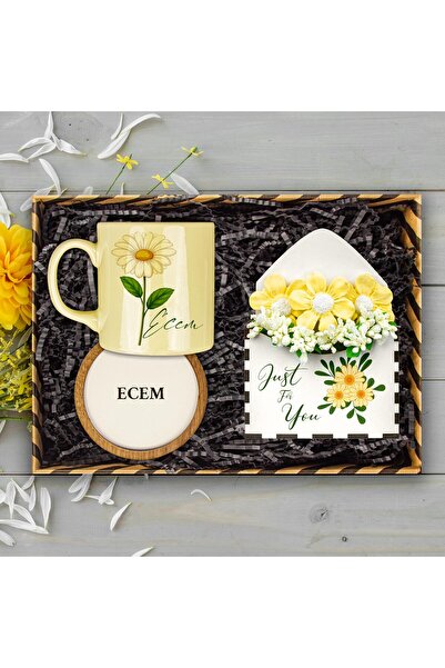 EJOYA Kişiye Özel Çiçek Tasarım Kupa & Bardak Altlığı & Papatya Aranjmanı Hediye Kutusu 114042