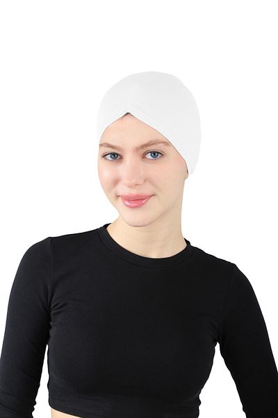 Ecardin White Pleated Comfortable Snap Bonnet - St 256