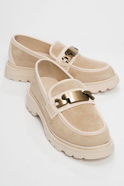 LuviShoes PRAY Beige Wildleder-Loafer-Schuhe für Damen mit Schnalle