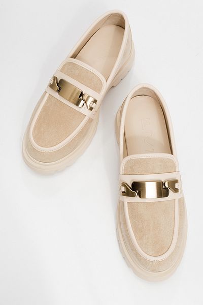 LuviShoes PRAY Beige Wildleder-Loafer-Schuhe für Damen mit Schnalle