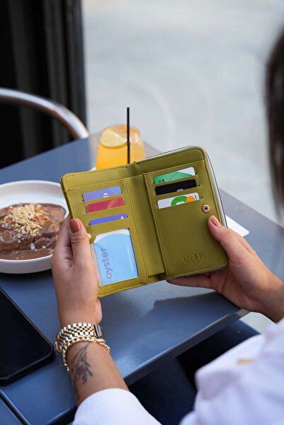 Crew Leather Γυναικείο πορτοφόλι Braga / Θήκη για κάρτα με δώρο